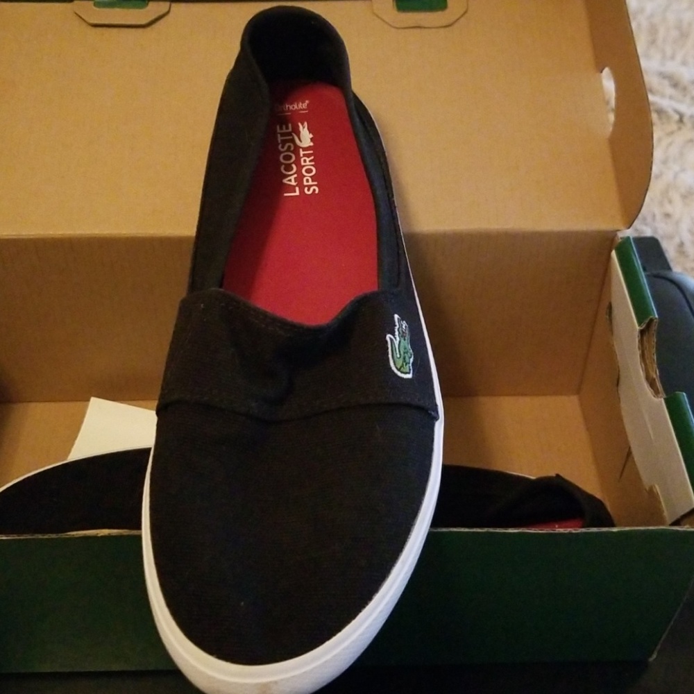 LaCoste Flats